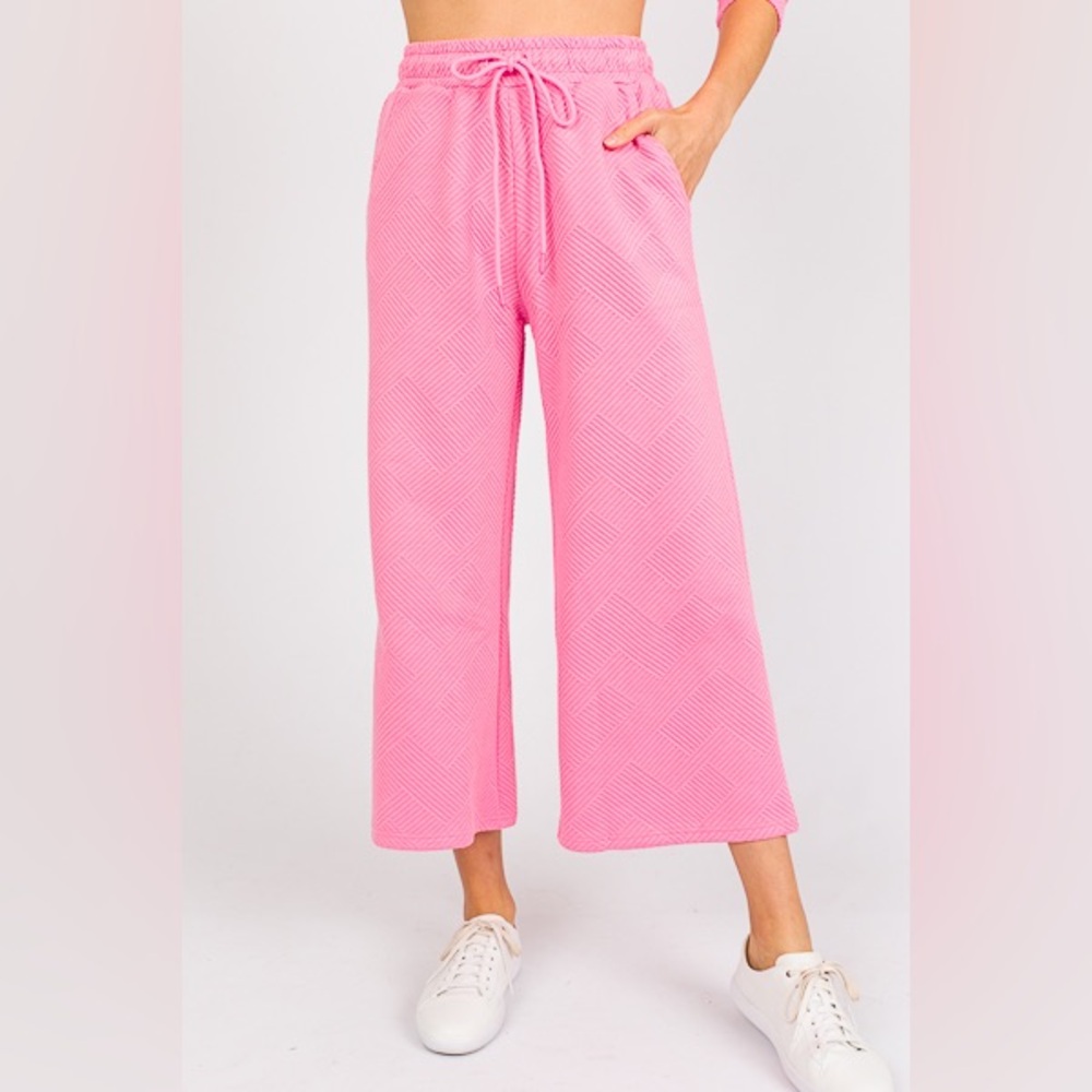 Boutique Textured cropped wide pant in bubblegum‎